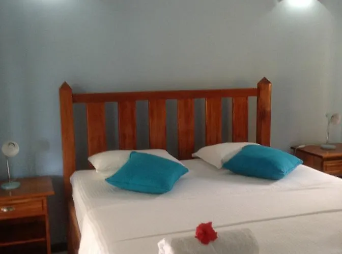 Beau Vallon Residence *